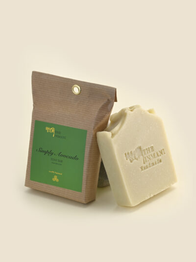 Simply Avocado Sæbebar med naturlige ingredienser som avocado og patchouli