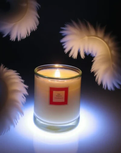 Embrace Duftlys - krydret og varm duft med kanel og appelsin til vinterhygge