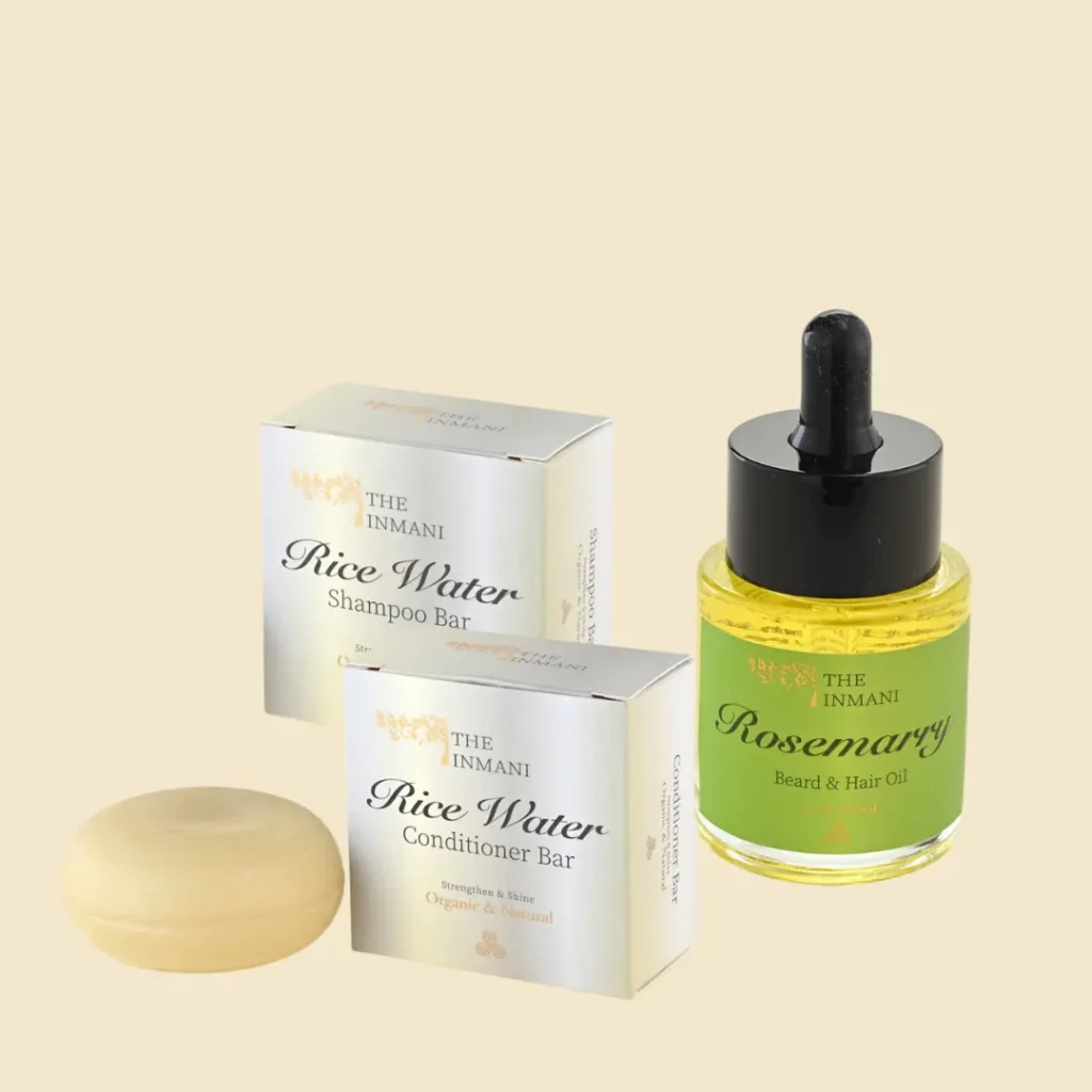 Beroligende plejekit til sensitiv hovedbund fra THE INMANI med Rice Water shampoo bar og balsam bar